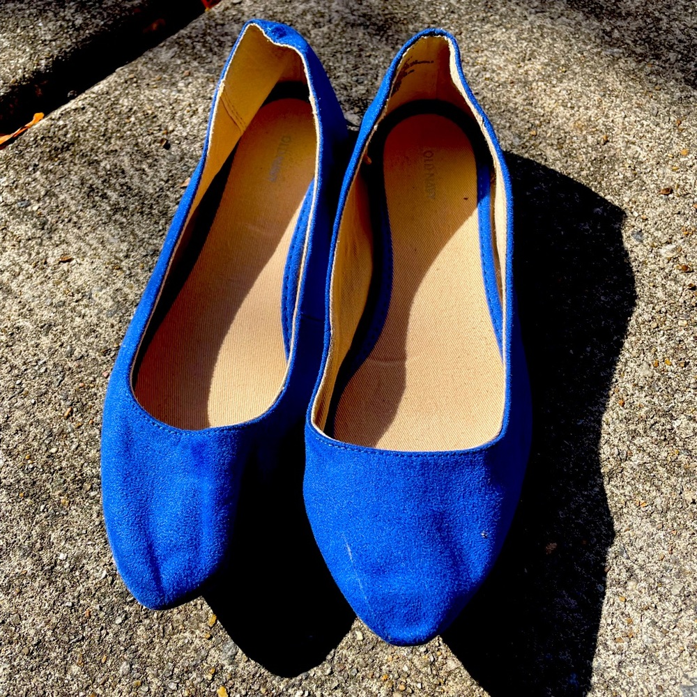 Women’s 9 blue flats